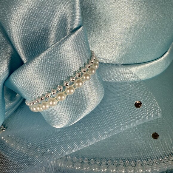 Sky blue KENTUCKY DERBY or CHURCH LADY HAT w/ front bow and embellishments - Picture 5 of 11